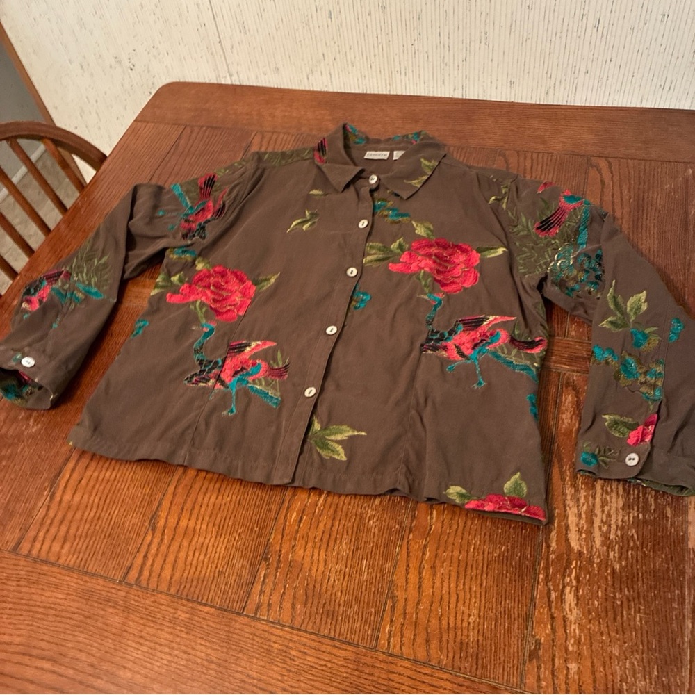 Chicos 100% Silk Shirt Women’s 3 Embroidered Floral Birds Button Up Blouse